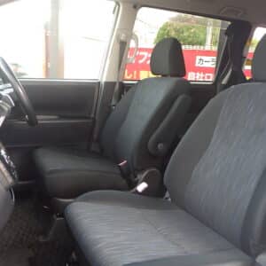 ヴォクシー　ZS　《ユーザー買取車》　