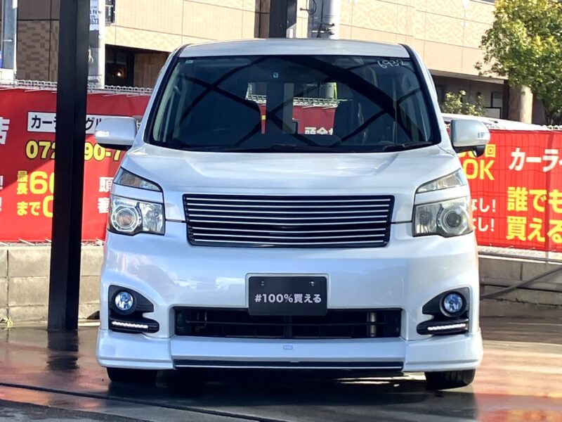 ヴォクシー ZS 《ユーザー買取車》