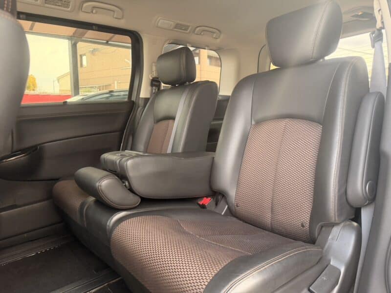 エルグランド 250ハイウェイスター4WD 【総合評価優良車】