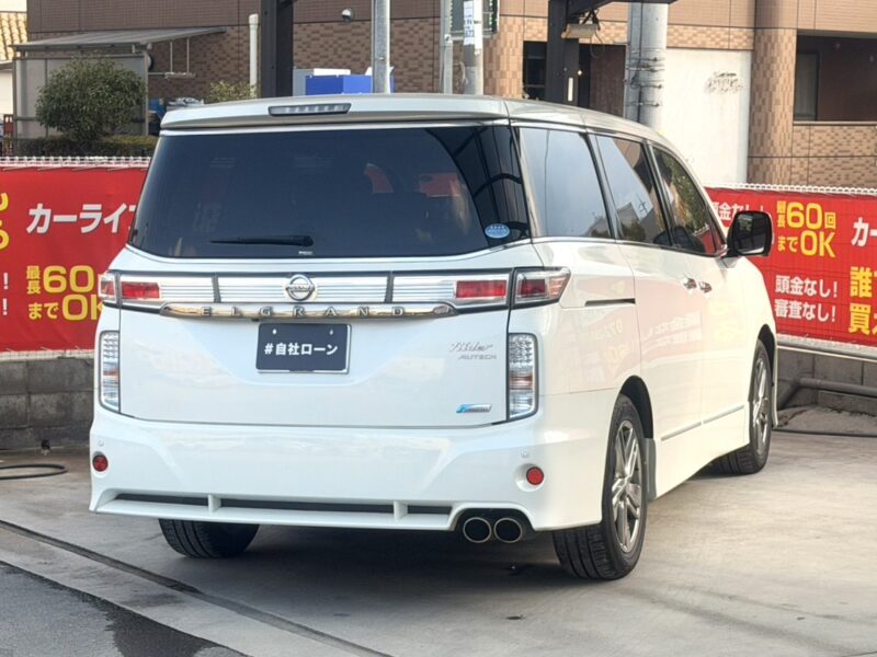 エルグランド ライダー 黒本革シート