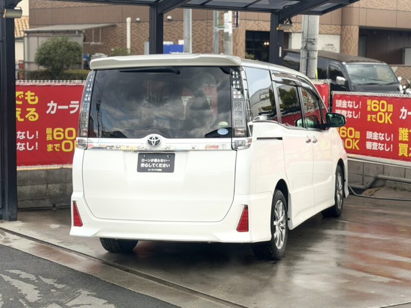 ヴォクシー ZSキラメキ 【総合評価優良車】【特別仕様車グレード】
