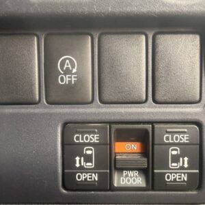 ヴォクシー　ZSキラメキ　【総合評価優良車】【特別仕様車グレード】