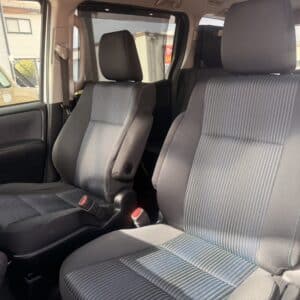 ヴォクシー　ZSキラメキ　【総合評価優良車】【特別仕様車グレード】