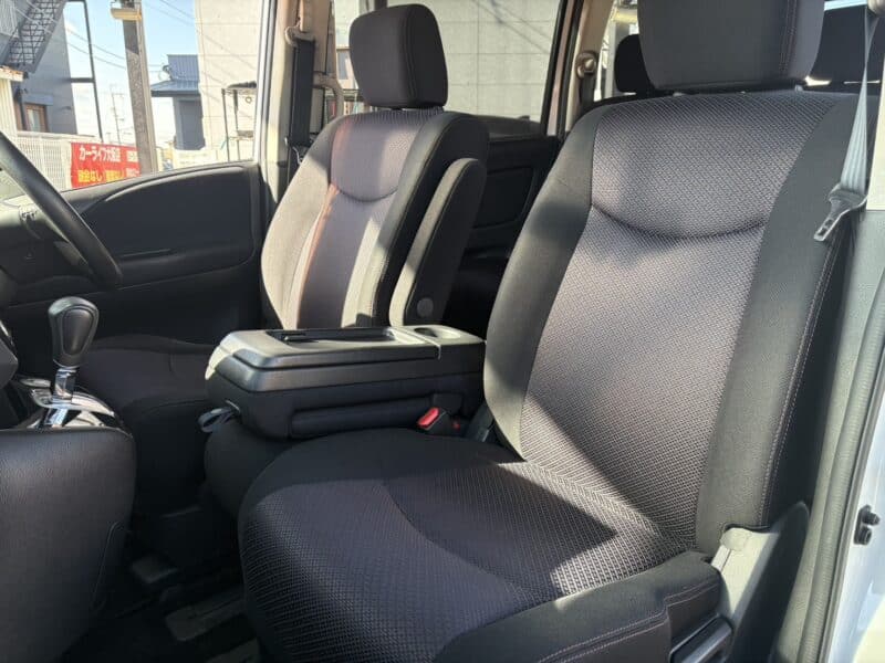 セレナ HWS Jパッケージ【総合評価優良車】