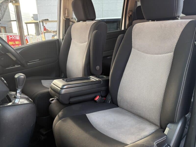 セレナ ライダー S-HV