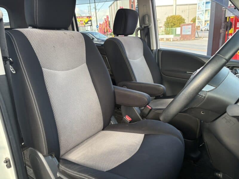 セレナ ライダー S-HV