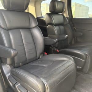 エルグランド ライダー 黒本革シート