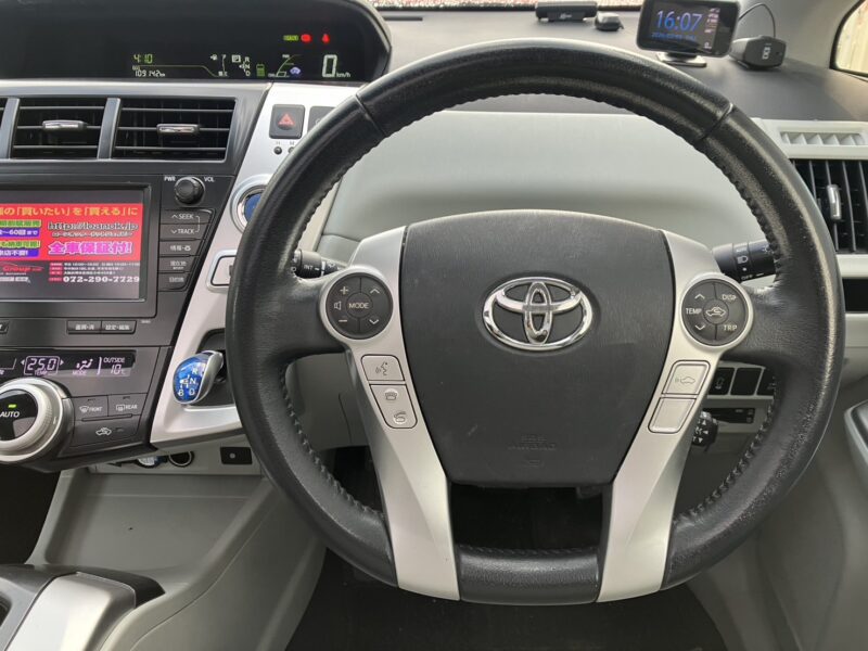 プリウスα Gツーリングセレクション スカイライトパッケージ