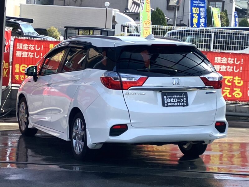 シャトル HV Z スタイルエディション