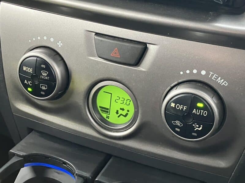 bB ZエアロGパッケージ 4WD