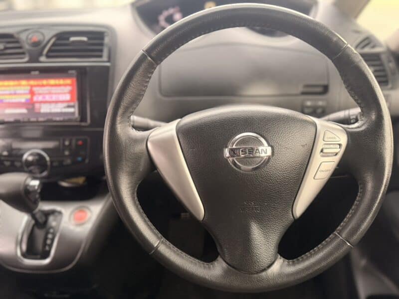 セレナ ライダー ブラックライン S-HV 【総合評価優良車】