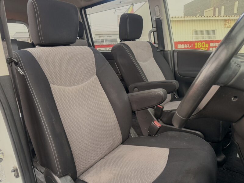 セレナ ライダー ブラックライン S-HV 【総合評価優良車】