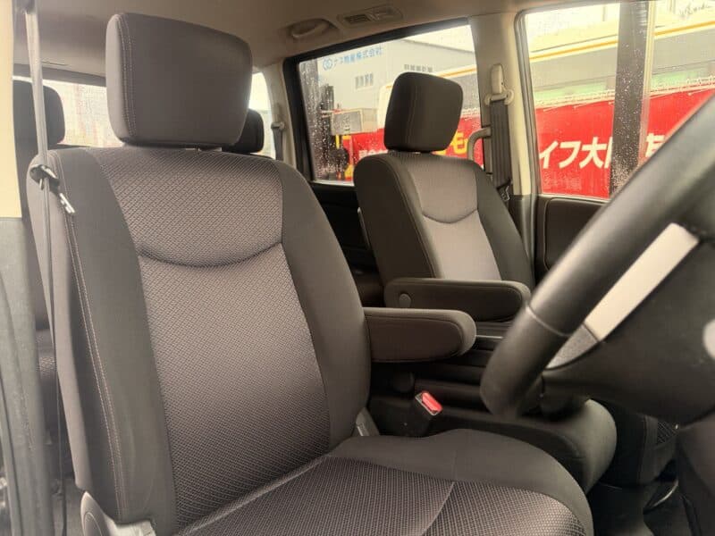セレナ HWS Vセレクション 【総合評価優良車】