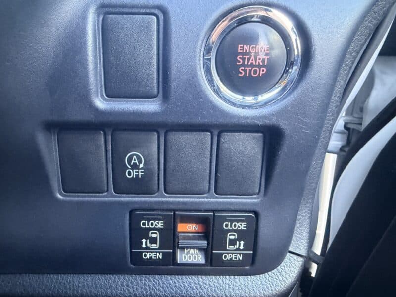 ヴォクシー ZS 煌