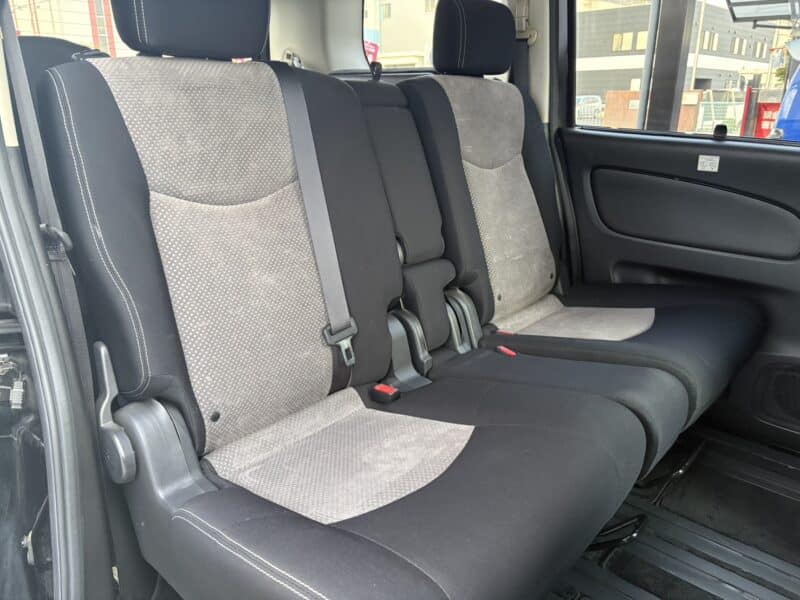 セレナ ライダーブラックライン S-HV 【総合評価優良車】