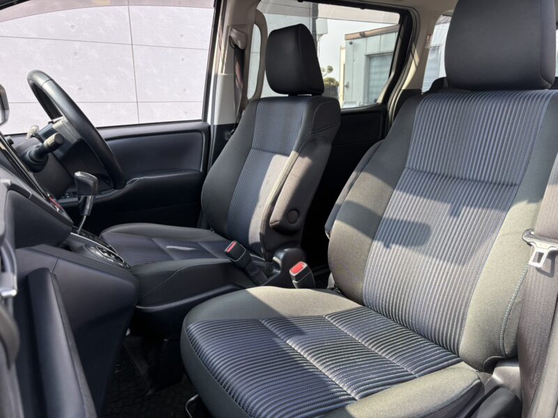 ヴォクシー ZS 煌