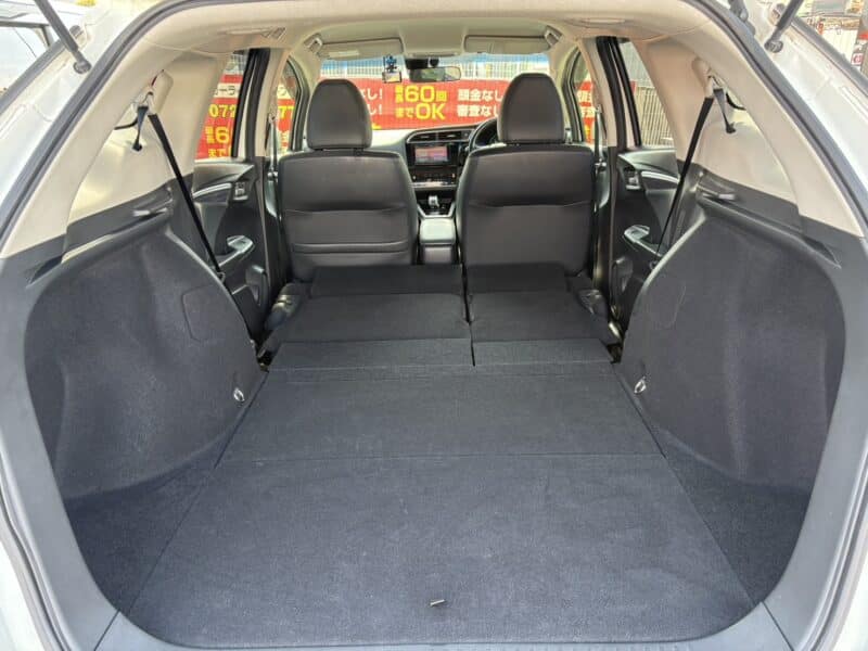 シャトル HV Z スタイルエディション