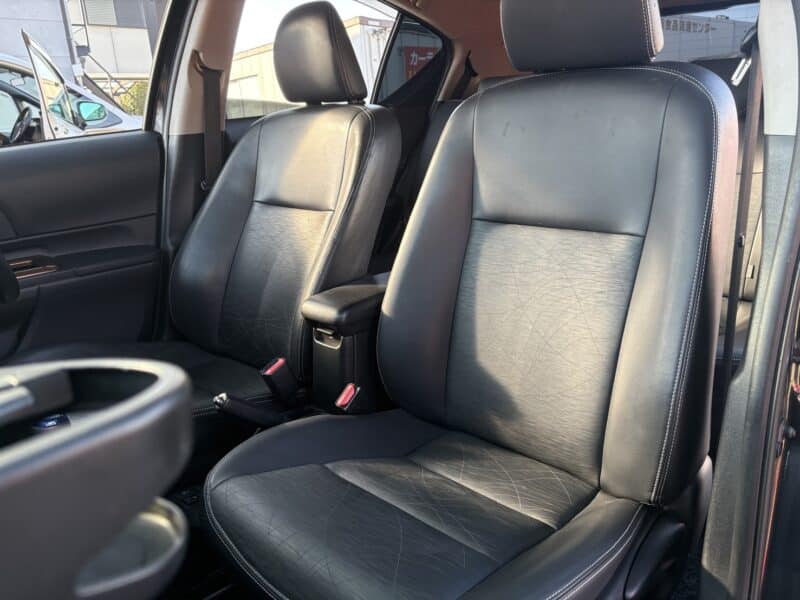 アクア G ブラックソフトレザーセレクション