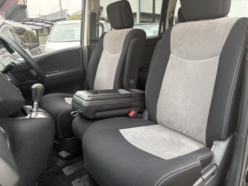 セレナ ライダー Jパッケージ