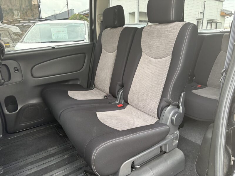 セレナ ライダー Jパッケージ