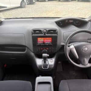 セレナ ライダー Jパッケージ