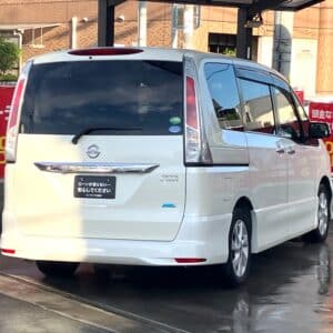 セレナ　HWS　S-HV　