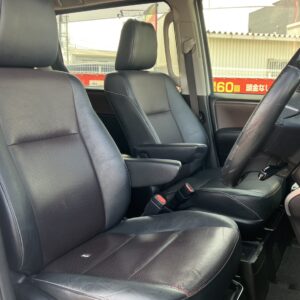 エスクァイア　HV　Gi