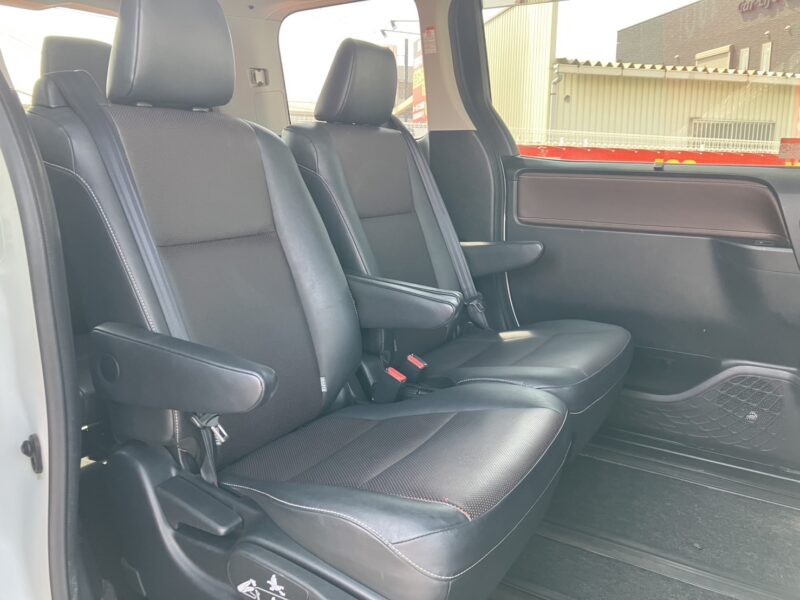 エスクァイア HV Gi