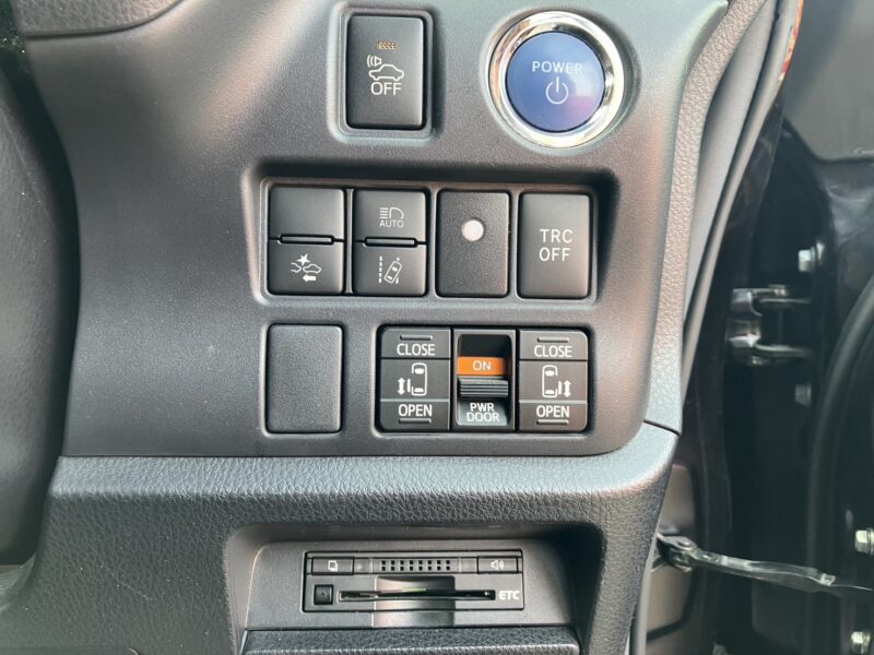 エスクァイア HV Gi