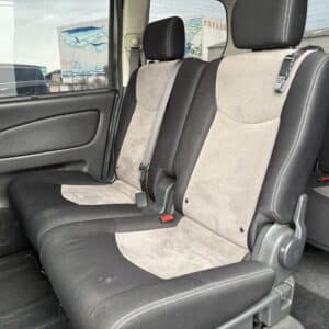 セレナ　ライダーブラックライン　S-HV