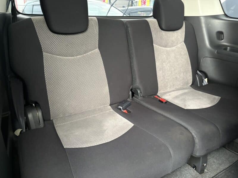 セレナ ライダーブラックライン S-HV