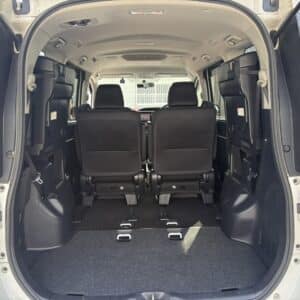 ヴォクシー　ZS