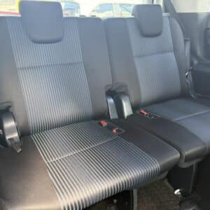 ヴォクシー　ZS