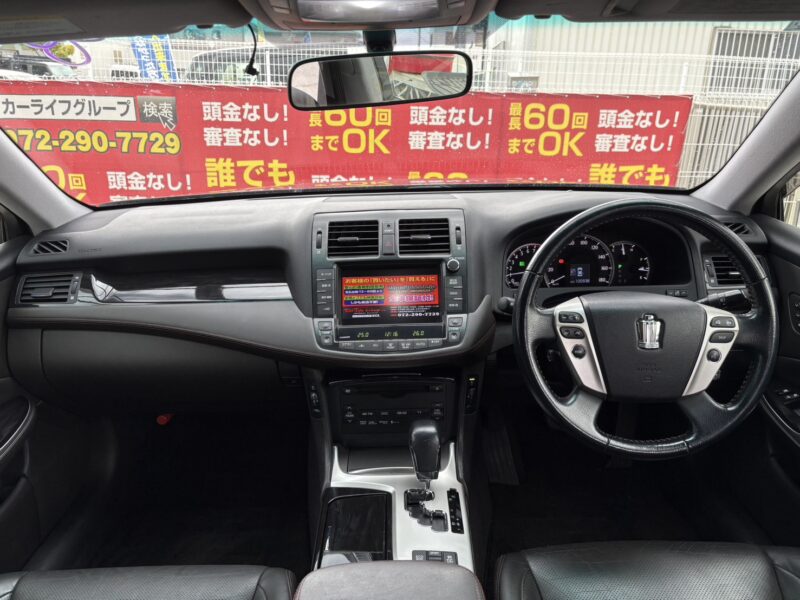 クラウン 2.5アスリート アニバーサリーエディション ムーンルーフパッケージ