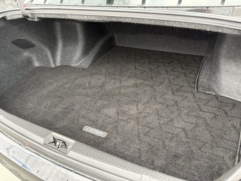 クラウン 2.5アスリート アニバーサリーエディション ムーンルーフパッケージ