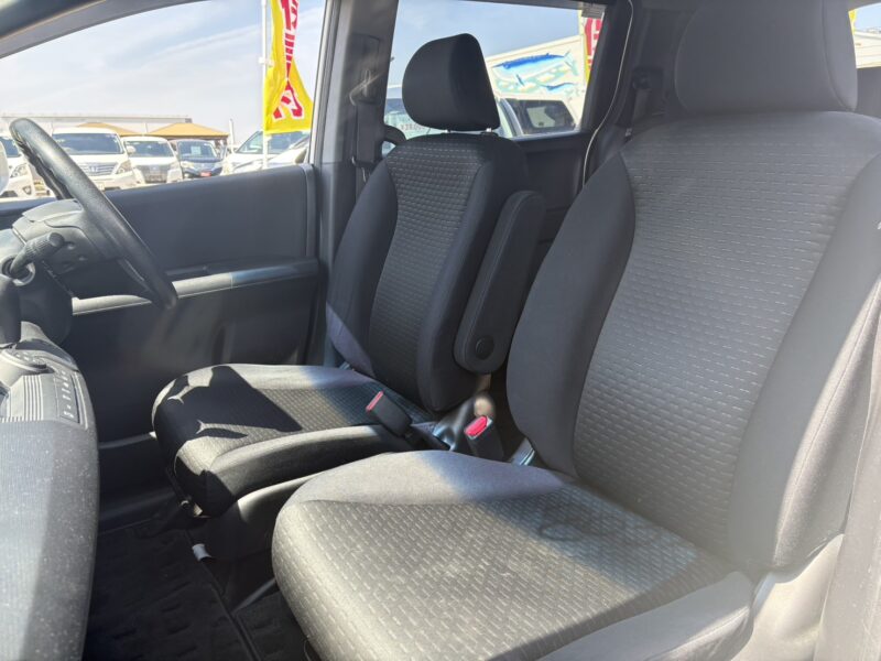 フリードスパイクハイブリッド ジャストセレクション