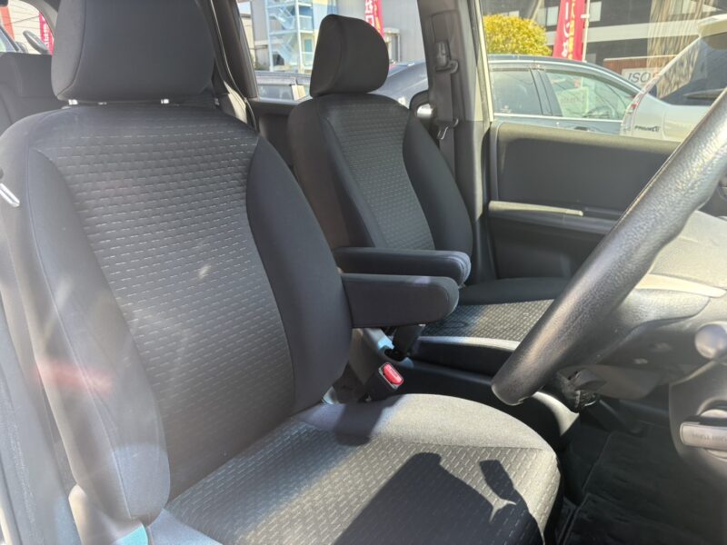 フリードスパイクハイブリッド ジャストセレクション