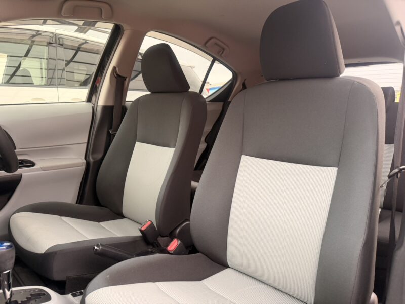 アクア S 【ユーザー買取車】