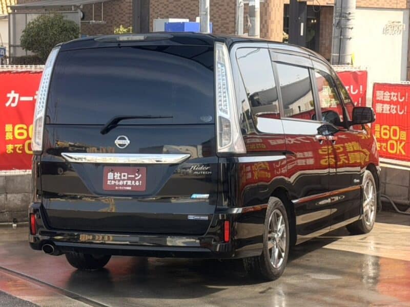 セレナ ライダーブラックライン S-HV