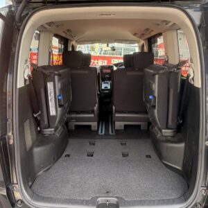 セレナ　ハイウェイスター