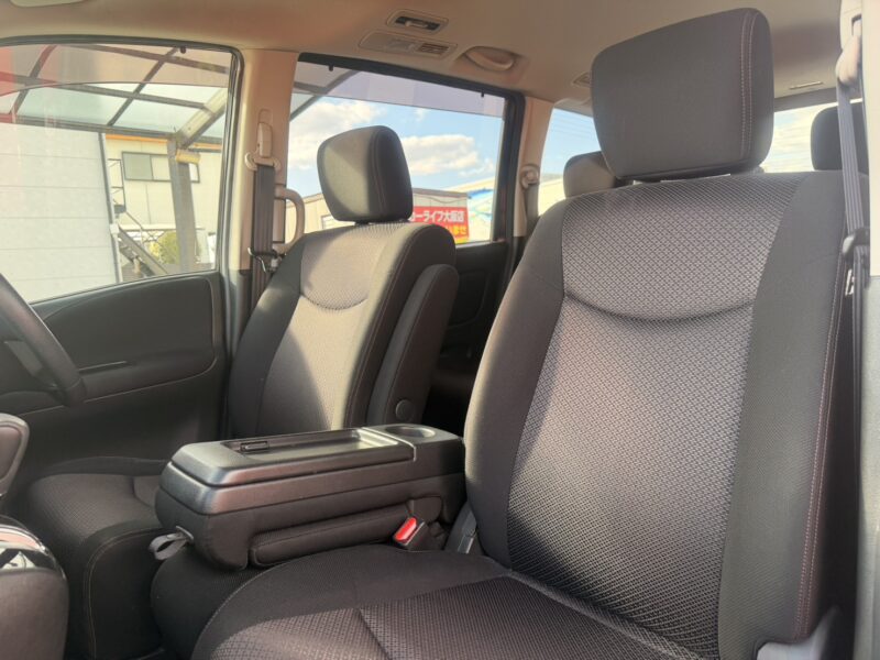 セレナ ハイウェイスター