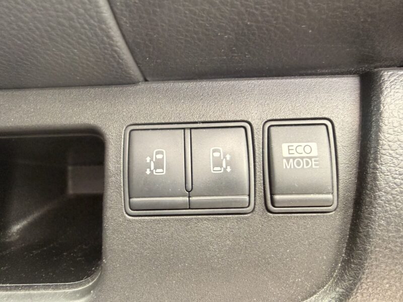 セレナ ハイウェイスター