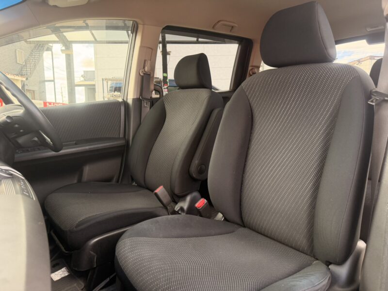 フリード ハイブリッド ジャストセレクション