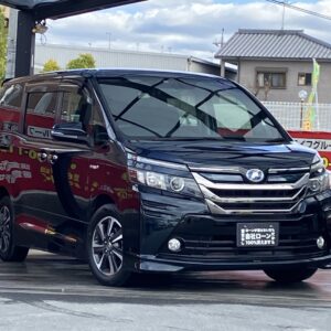 ヴォクシー HV V