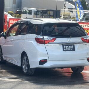 シャトル　HV　Zスタイルエディション　【総合評価優良車】