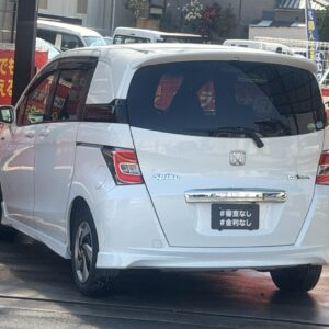 フリードスパイクハイブリッド　ジャストセレクション