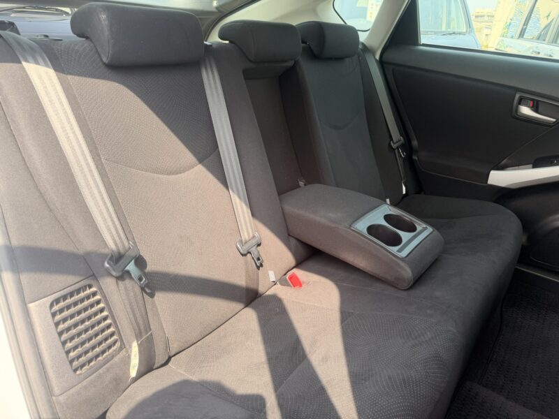 プリウス Sツーリングセレクション