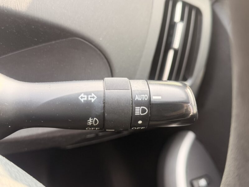 プリウス Sツーリングセレクション