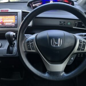 フリードスパイクハイブリッド　ジャストセレクション