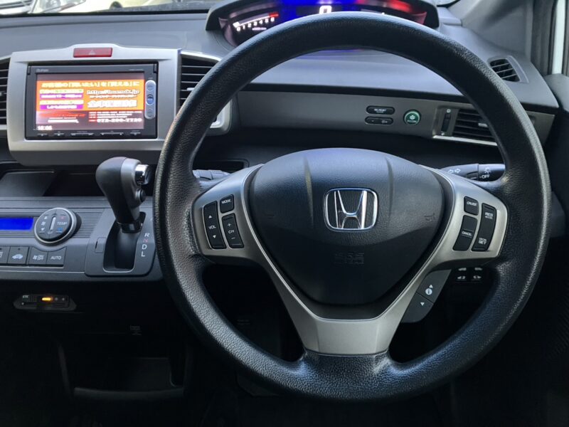 フリードスパイクハイブリッド ジャストセレクション